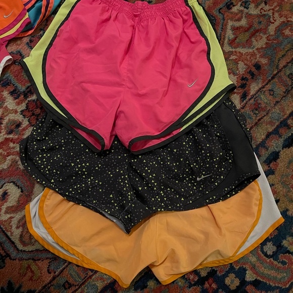 Nike Dri-Fit Shorts Size (M) - Picture 1 of 2